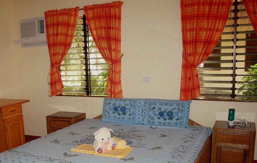 Aqua-Landia Resort Dauin Buitenkant foto