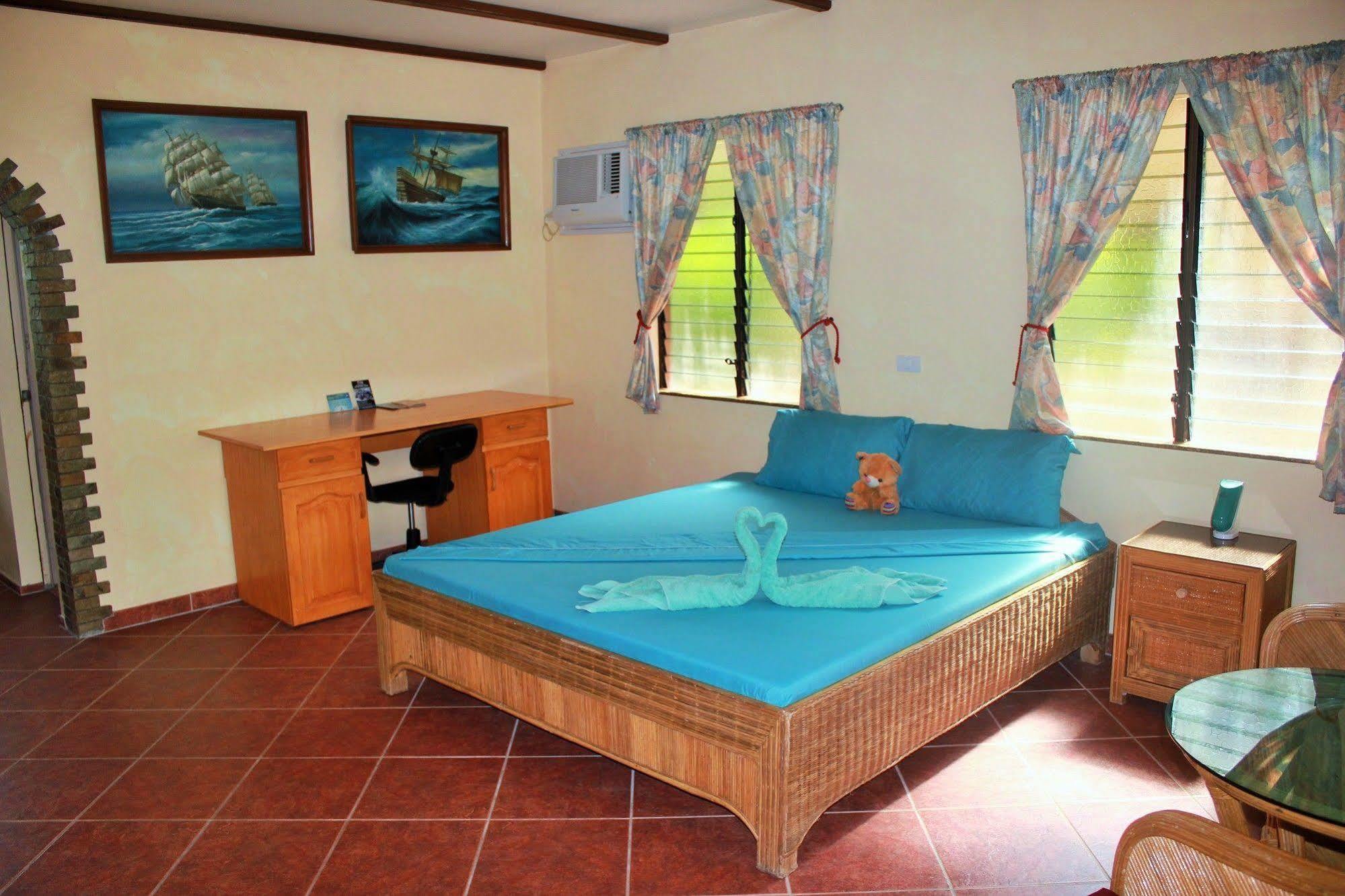 Aqua-Landia Resort Dauin Buitenkant foto